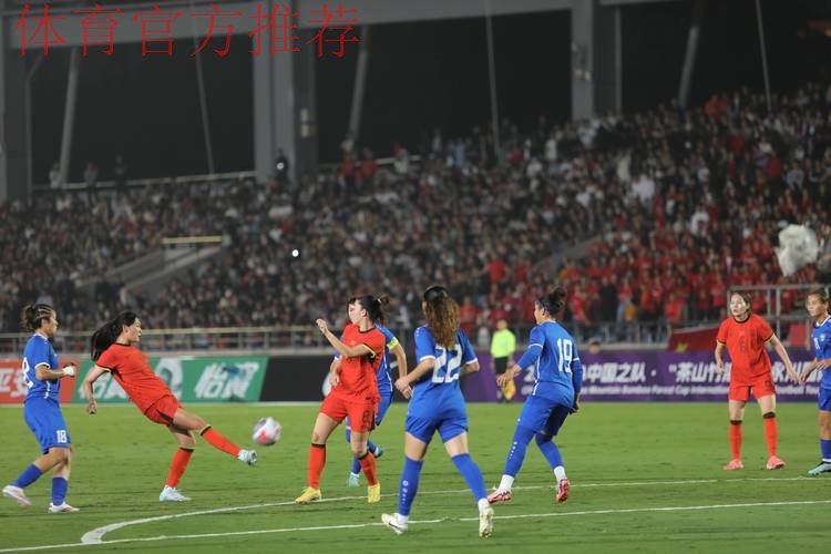 女足联赛27轮-上海2-0继续领跑 解放军第8 女足联赛27轮-上海2-0继续领跑 解放军第8